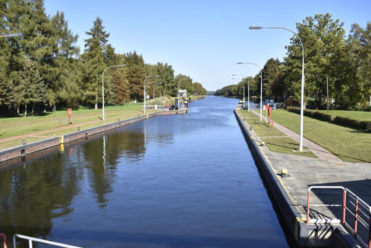 Pension Zur Schleuse Garni Am Elbe Luebeck - Kanal In Witzeeze Extérieur photo