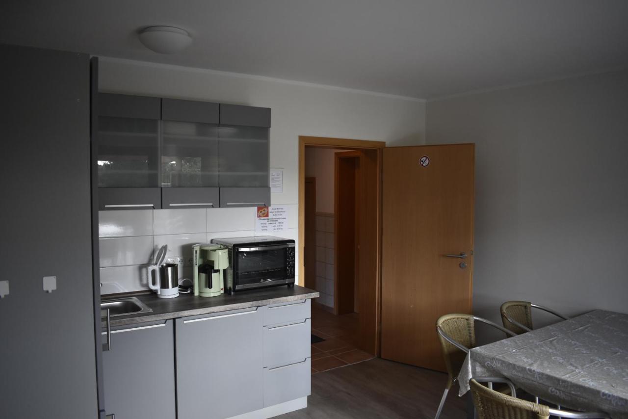 Pension Zur Schleuse Garni Am Elbe Luebeck - Kanal In Witzeeze Extérieur photo