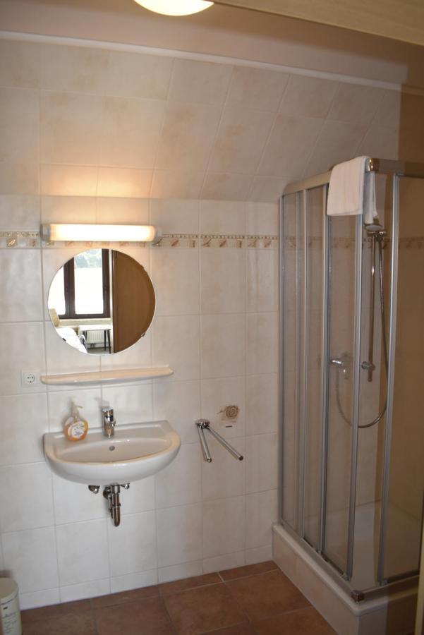 Pension Zur Schleuse Garni Am Elbe Luebeck - Kanal In Witzeeze Extérieur photo