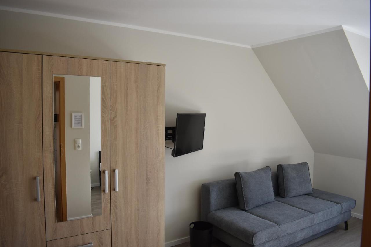 Pension Zur Schleuse Garni Am Elbe Luebeck - Kanal In Witzeeze Extérieur photo